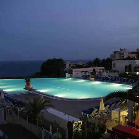 Exceptionnel Sur Vue Piscine * Cannes