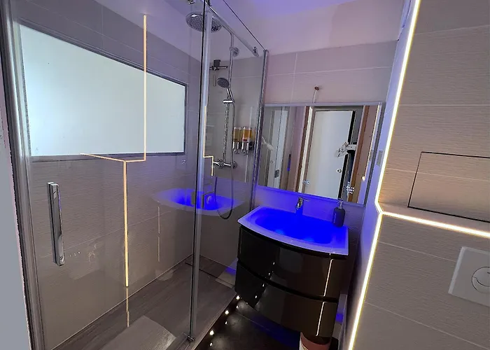 Exceptionnel Sur Vue Piscine كان